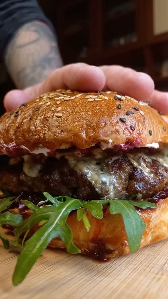 Blue Cheese Burger